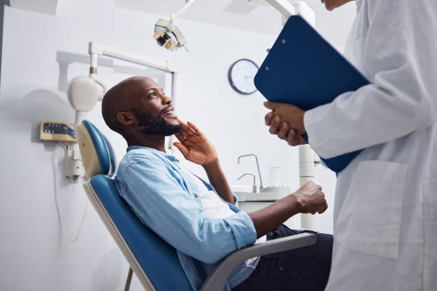 Best Dentist for Tooth Abscess  in Fredonia, WI